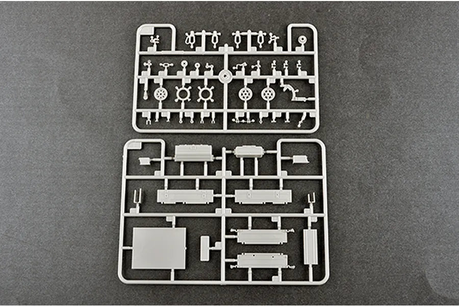 Trumpeter 1/35 Russian BREM-1 Armoured Recovery Vehicle Scaled Plastic Model Kit image 41659