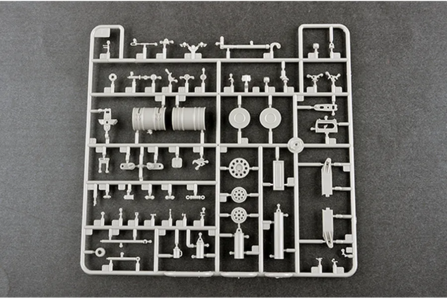 Trumpeter 1/35 Russian BREM-1 Armoured Recovery Vehicle Scaled Plastic Model Kit image 41662