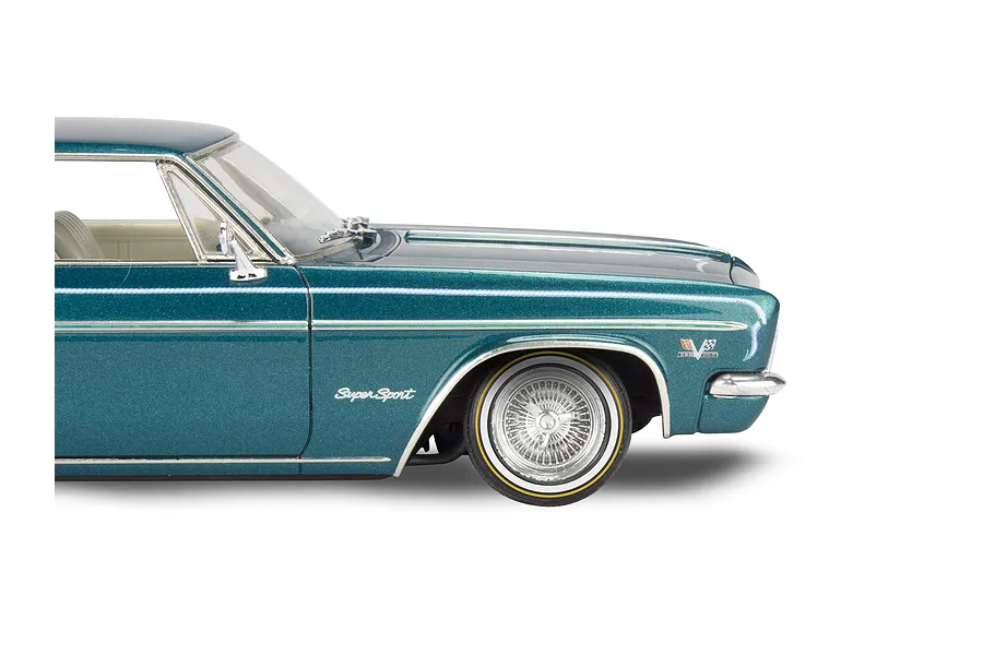 Revell 1/25 1966 Chevrolet Impala SS Scaled Plastic Model Kit image 43040