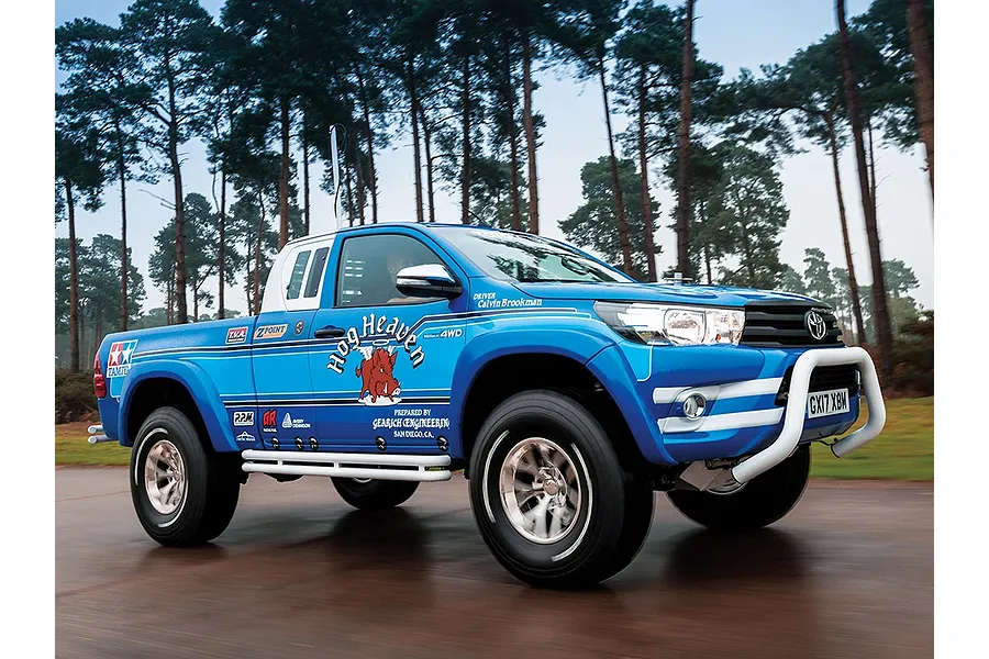 Tamiya CC-01 Toyota Hilux Extra Cab RC Rock Crawler Electric 4WD 1/10 Scale Kit image 43651