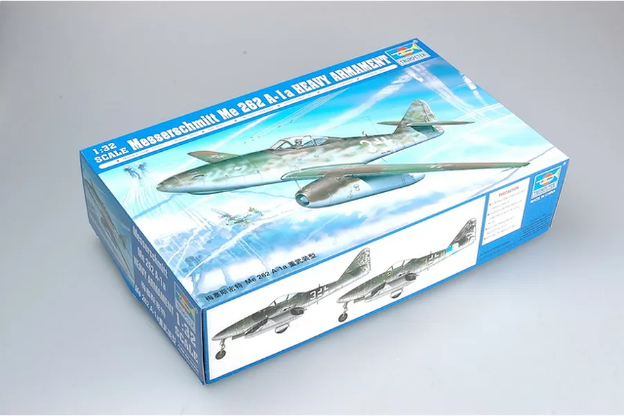 Trumpeter 1/32 Messerschmitt Me 262 A-1a w/ R4M Rockets Fighter Jet Scaled Plastic Model Kit image 44064