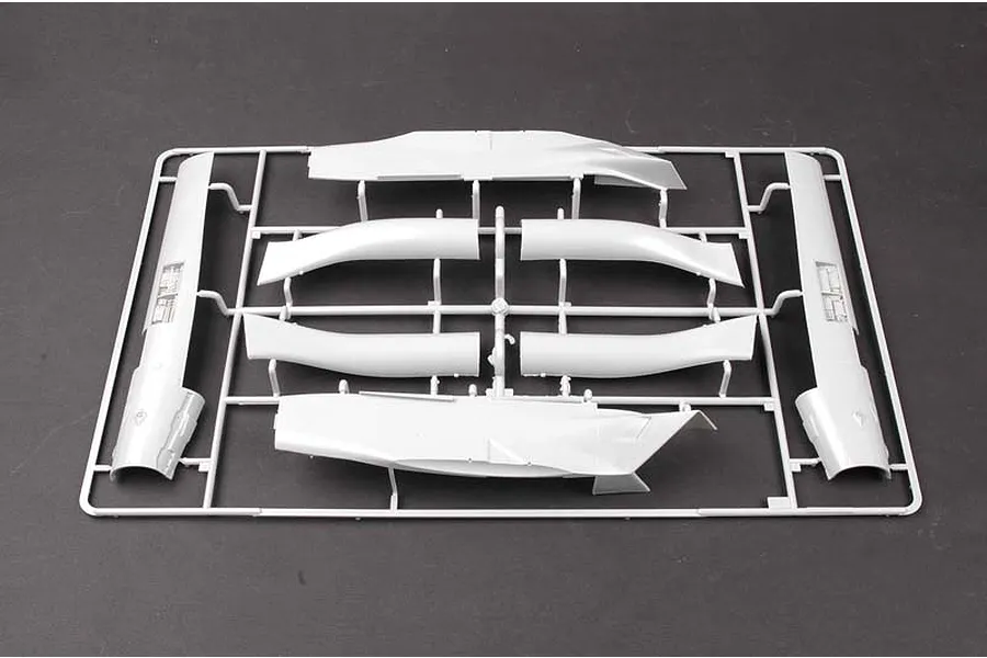 Trumpeter 1/32 F/A-18F Super Hornet Fighter Jet Scaled Plastic Model Kit image 44090