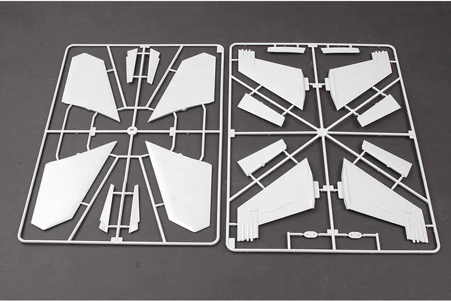 Trumpeter 1/32 F/A-18F Super Hornet Fighter Jet Scaled Plastic Model Kit image 44093