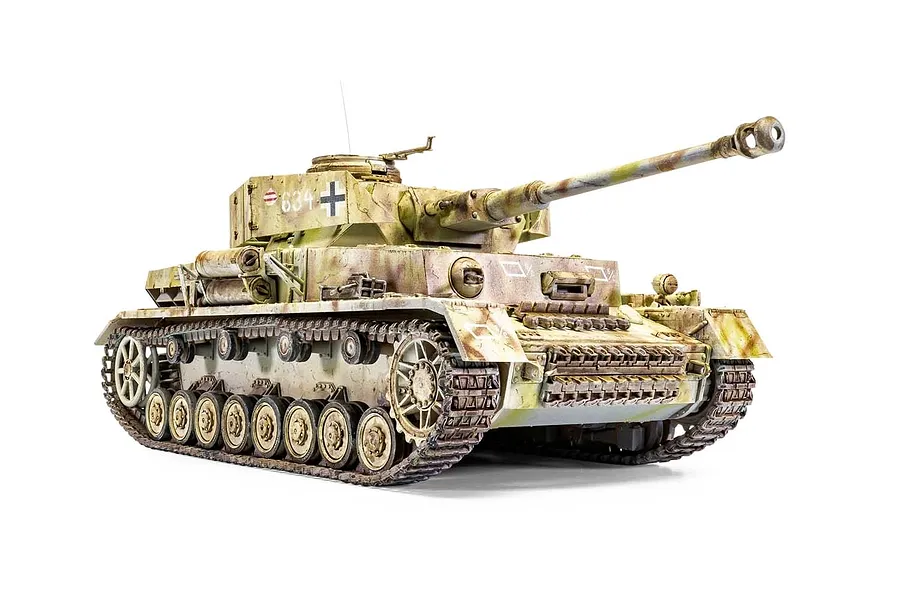 Airfix 1/35 Panzer IV Ausf.H (Mid Version) Tank Scaled Plastic Model Kit image 45270