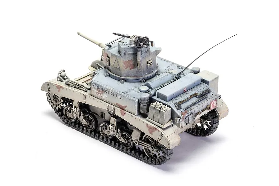 Airfix 1/35 M3 Stuart &amp;#039;Honey&amp;#039; (British Version) Tank Scaled Plastic Model Kit image 45352