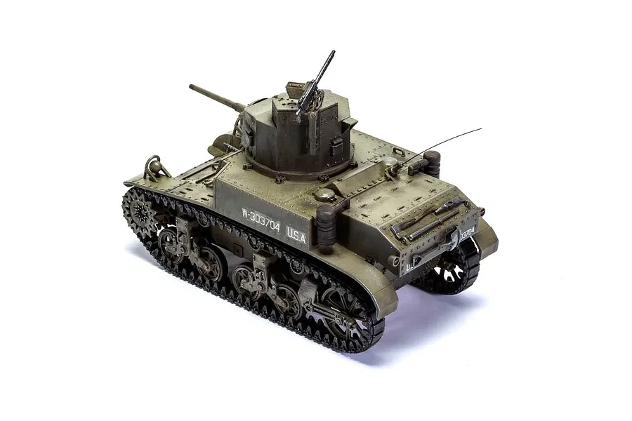 Airfix 1/35 M3 Stuart &amp;#039;Honey&amp;#039; (British Version) Tank Scaled Plastic Model Kit image 45355