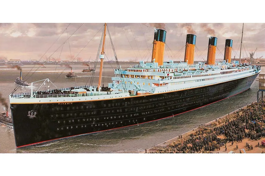 Airfix 1/400 RMS Titanic Ship Scaled Plastic Model Kit image 45426