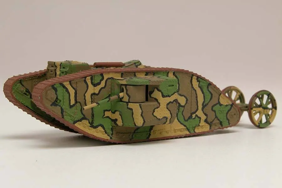 Airfix 1/76 WWI &amp;#039;Male&amp;#039; Tank Scale Scaled Plastic Model Kit image 2