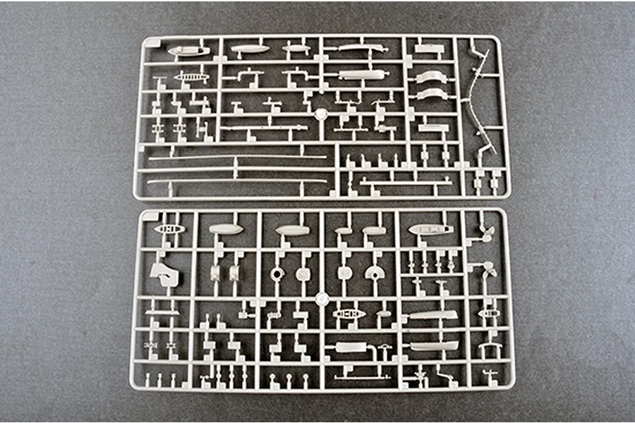 Trumpeter 1/350 Italian 1940 RN Vittorio Veneto Navy Battleship Scaled Model Kit image 49496