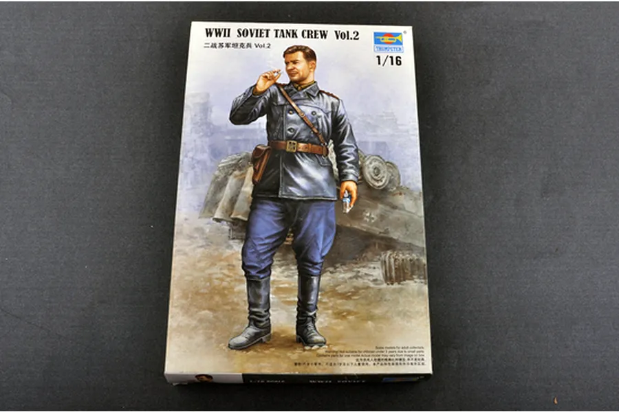 Trumpeter 1/16 Soviet WWII Tank Crewman Vol.2 Scaled Plastic Model Kit image 49524