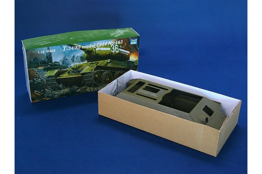 Trumpeter 1/16 1944 T-34/85 Type 147 Factory Medium Tank Scaled Plastic Model Kit image 49984