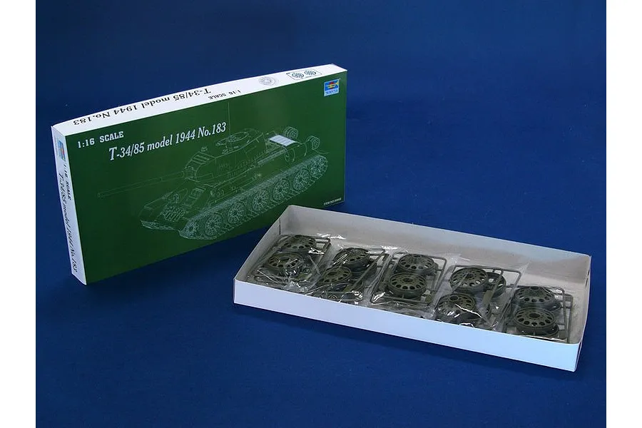 Trumpeter 1/16 1944 T-34/85 Type 147 Factory Medium Tank Scaled Plastic Model Kit image 49988