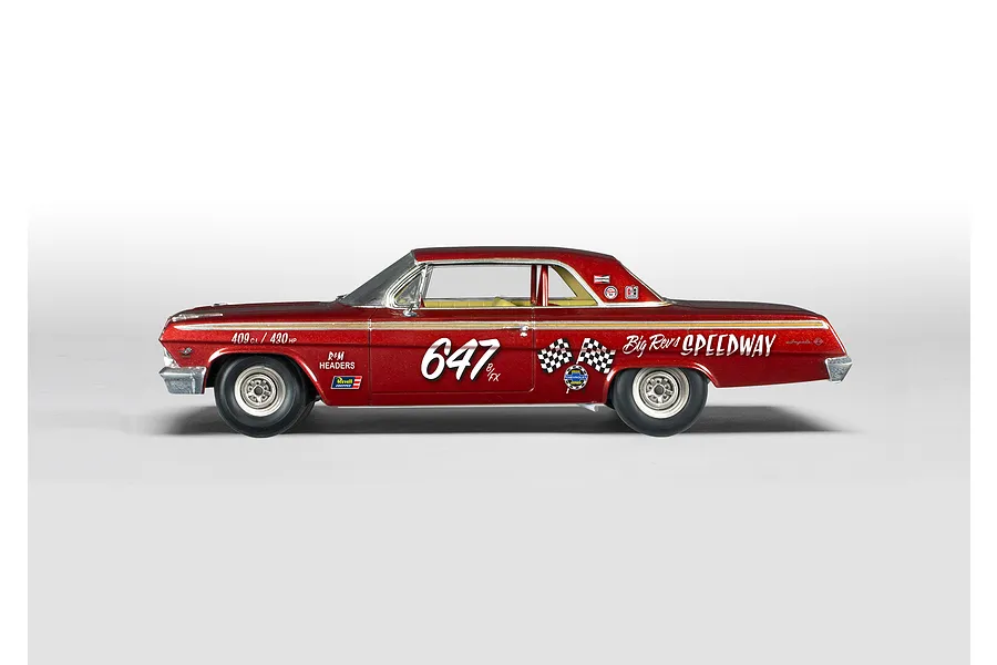 Revell 1/25 Chevrolet Impala SS Hardtop 1962 Scaled Plastic Model Kit image 50497
