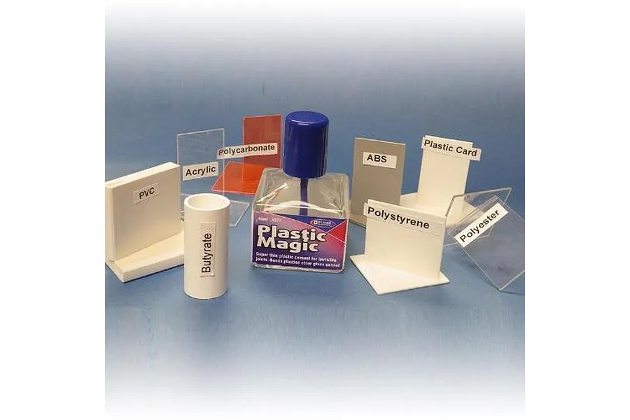 Deluxe Materials Plastic Magic Glue 40ml image 51607