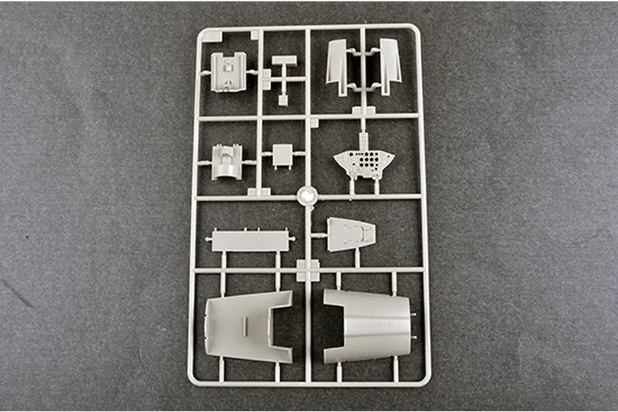 Trumpeter 1/32 USAF F-100C Super Sabre Fighter Jet Scaled Plastic Model Kit image 52784