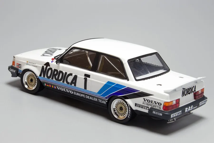 NuNu 1/24 Volvo 240 Turbo &amp;#039;86 (ETCC Hockenheim Winner) Scaled Plastic Model Kit image 53132