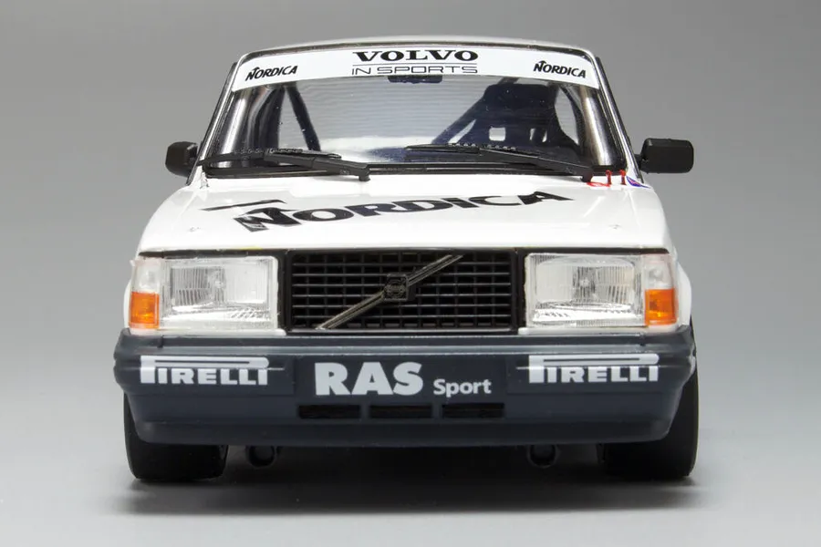 NuNu 1/24 Volvo 240 Turbo &amp;#039;86 (ETCC Hockenheim Winner) Scaled Plastic Model Kit image 53137