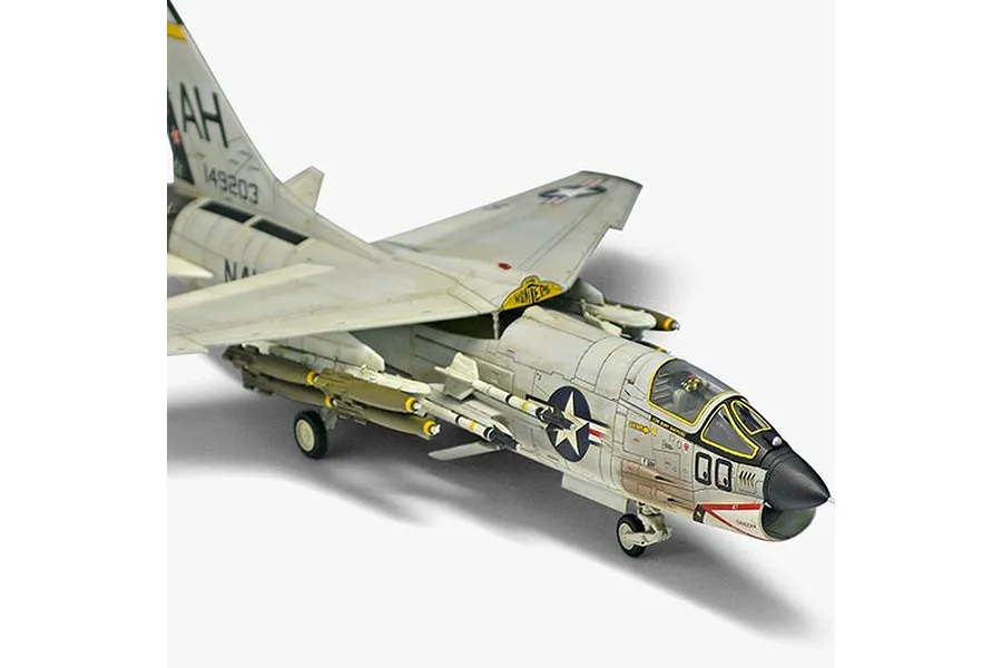 Academy 1/72 USN F-8E VF-162 &amp;quot;The Hunters&amp;quot; Fighter Scaled Plastic Model Kit image 53302