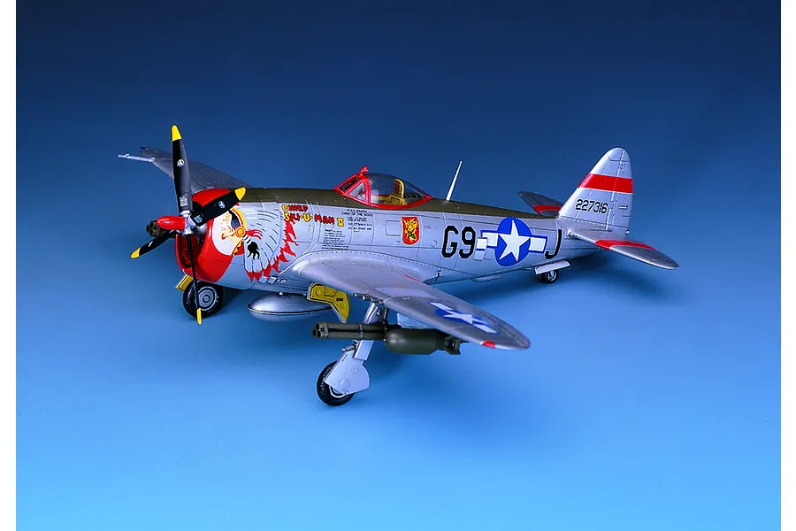 Academy 1/72 P-47D Thunderbolt &amp;quot;Bubble Top&amp;quot; Fighter Scaled Plastic Model Kit image 53315