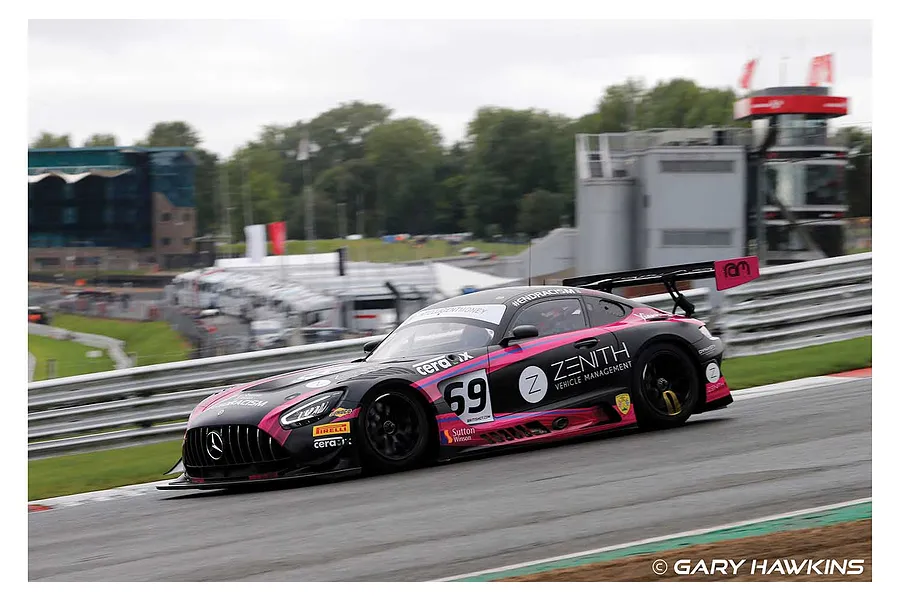Scalextric 1/32 Mercedes AMG GT3 British GT 2020 De Haan &amp;amp; Kujala Slot Car image 2