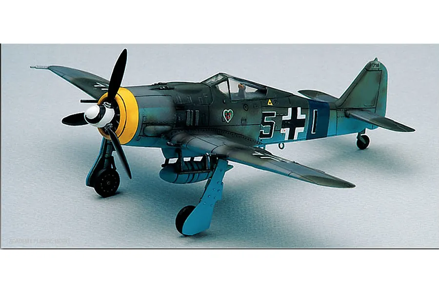 Academy 1/72 Focke-Wulf FW190A-6/8 Fighter Scaled Plastic Model Kit image 53747
