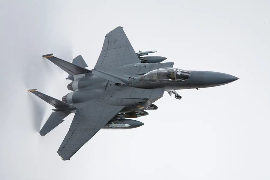 Academy 1/72 USAF F-15E &amp;quot;333rd Fighter Squadron&amp;quot; Fighter Scaled Plastic Model Kit image 55492