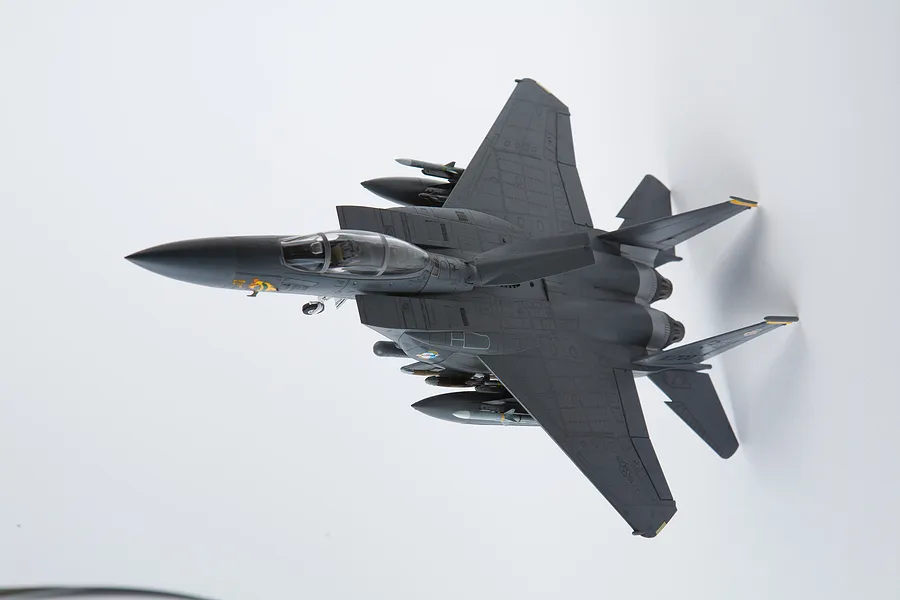 Academy 1/72 USAF F-15E &amp;quot;333rd Fighter Squadron&amp;quot; Fighter Scaled Plastic Model Kit image 55493