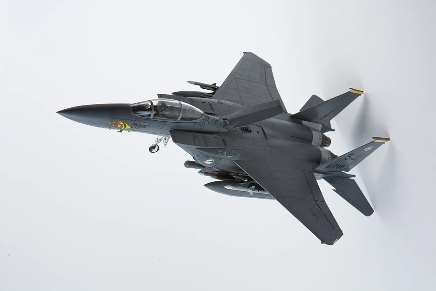 Academy 1/72 USAF F-15E &amp;quot;333rd Fighter Squadron&amp;quot; Fighter Scaled Plastic Model Kit image 55494