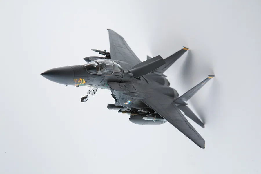 Academy 1/72 USAF F-15E &amp;quot;333rd Fighter Squadron&amp;quot; Fighter Scaled Plastic Model Kit image 55495