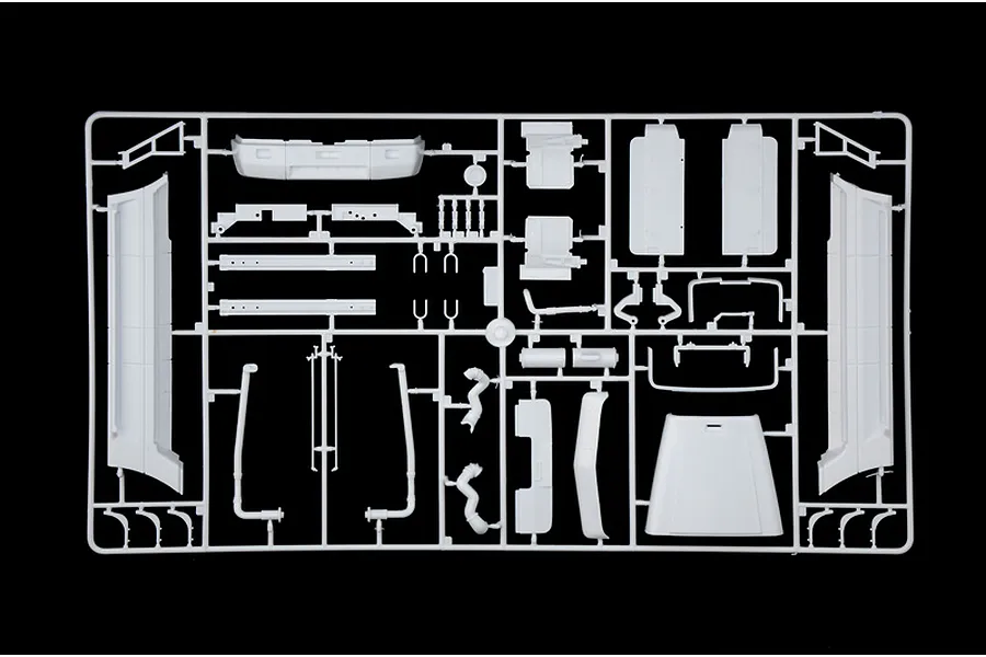 Italeri 1/24 Freightliner FLD 120 Special Scaled Plastic Model Kit image 59085