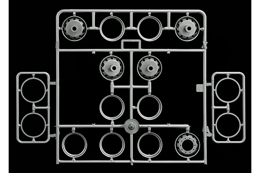 Italeri 1/24 Australian Truck Scaled Plastic Model Kit image 59107