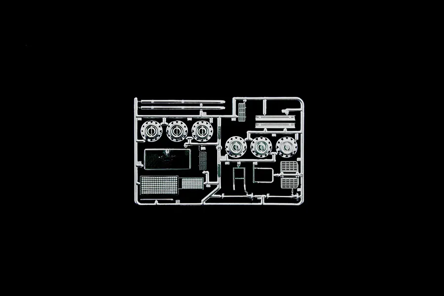 Italeri 1/24 Man F8 19.321 Truck Scaled Plastic Model Kit image 59155