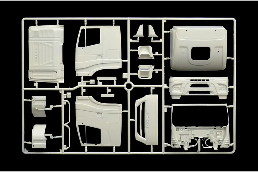 Italeri 1/24 Iveco Hi-Way E5 Abath Truck Scaled Plastic Model Kit image 59273