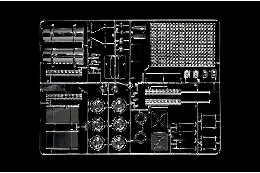 Italeri 1/24 Truck Shop Accessories Scaled Plastic Model Kit image 59325