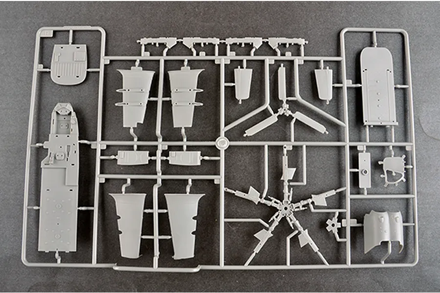 Trumpeter 1/48 Mi-24D Hind-D Scaled Plastic Model Kit image 59490