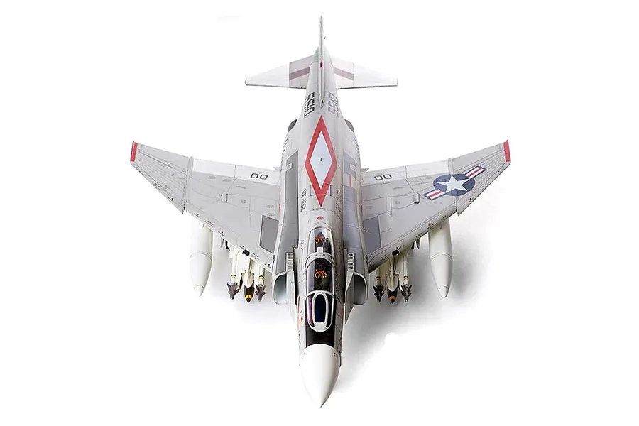 Academy 1/48 McDonnell-Douglas F-4J VF-102 Diamondbacks Fighter Scale Plastic Model Kit image 60006