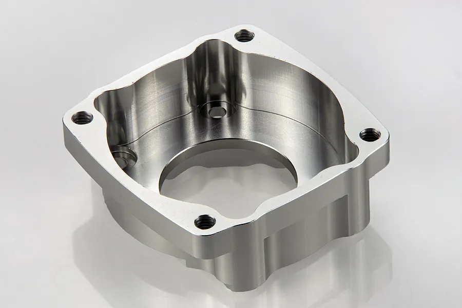 Rovan 5IVE-T 32cc, 36cc, 45cc &amp;amp; 71cc Clutch Housing w/ Screws image 60113
