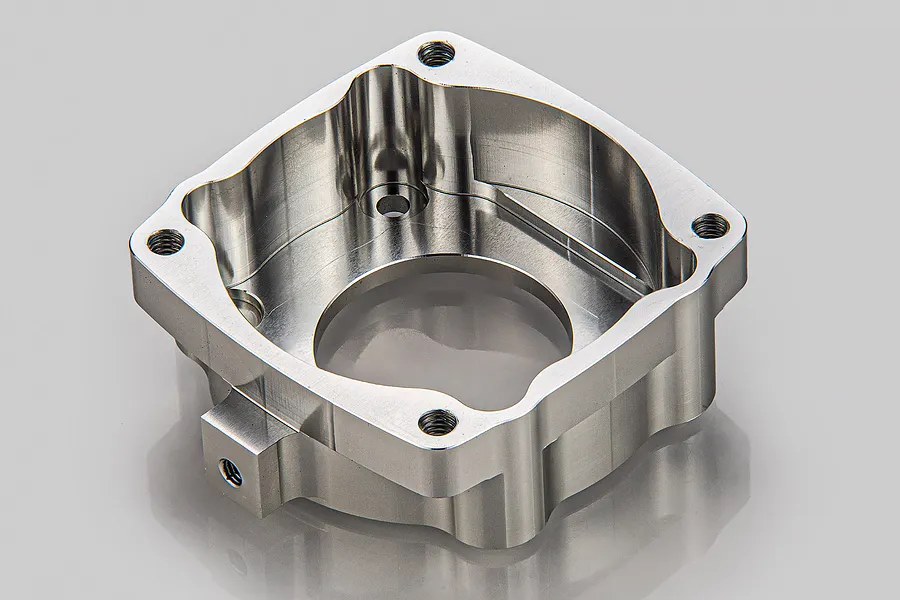 Rovan Baja 32cc, 36cc, 45cc &amp;amp; 71cc Clutch Housing w/ Screws image 2