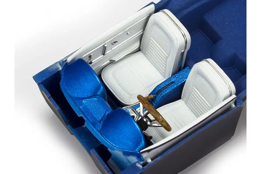 Revell 1/24 1967 Corvette Sting Ray Sport Coupe 2N1 Scale Model Kit image 67025
