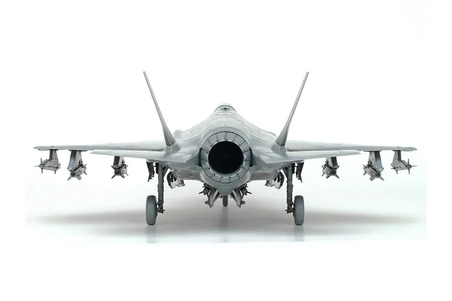 Tamiya 1/48 Lockheed Martin F-35A Lightning II Scaled Plastic Model Kit w/ Australian Decals image 73543