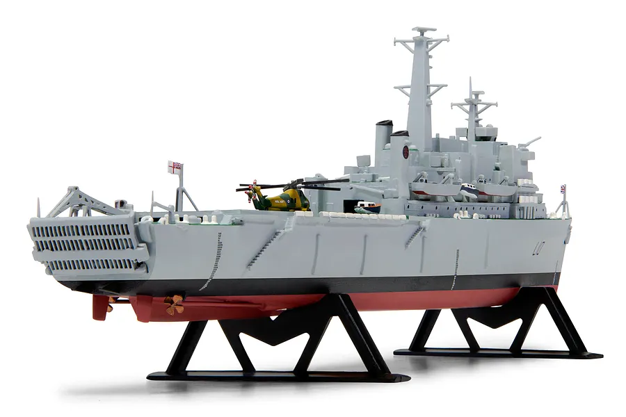 A fully assembled 1/600 scale plastic model of the HMS Fearless landing platform dock ship, displayed on a black stand against a white background.