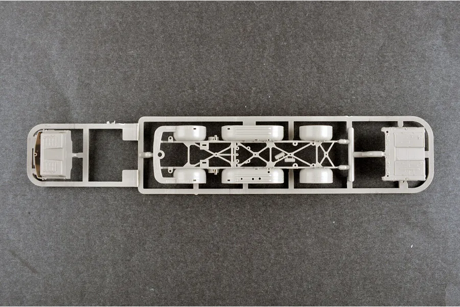 Trumpeter 1/72 Soviet MAZ-537G Intermediate w/ MAZ/chMZAP-5247G Semi Trailer Scaled Plastic Model Kit image 74313