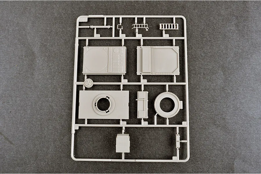 Trumpeter 1/72 US Army M983 HEMTT &amp;amp; MPQ-53 C-Band Tracking Radar Scaled Plastic Model Kit image 74334
