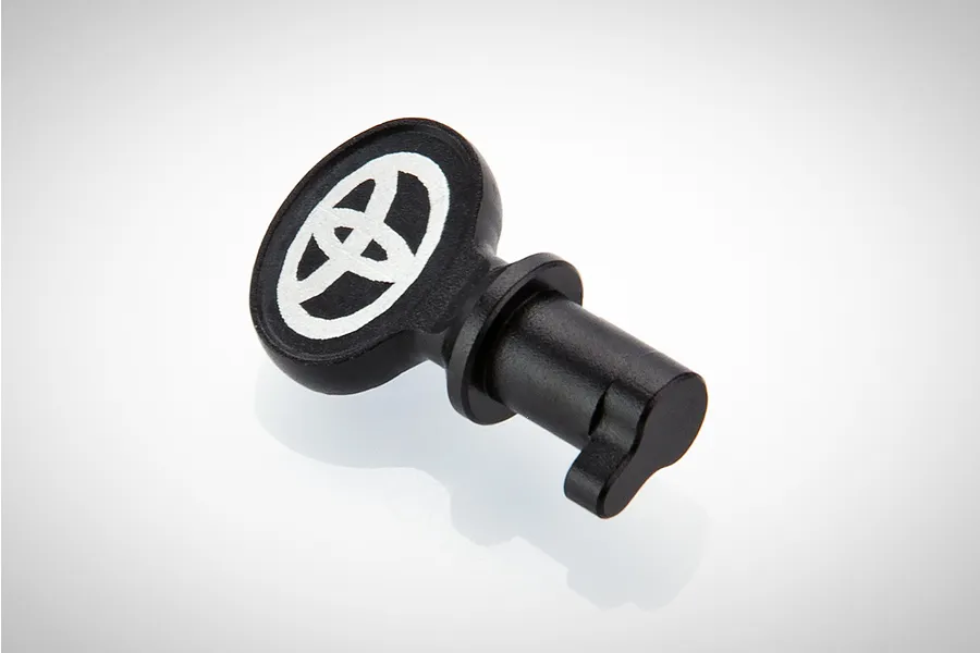 RGT Metal Toyota Badge image 76023