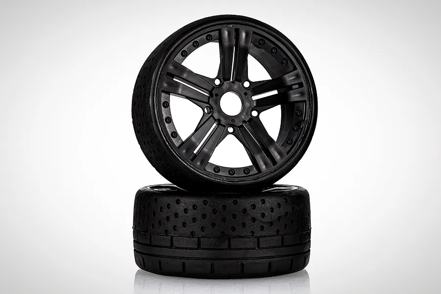 Jetko 1/8 Hot Dot Ultra Soft Belted Tyres on Black Claw Rims - Glued Wheels 2Pcs image 77572