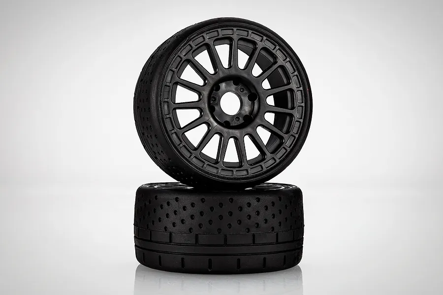 Jetko 1/8 Hot Dot Ultra Soft Belted Tyres on Black Radia Rims - Glued Wheels 2Pcs image 77573