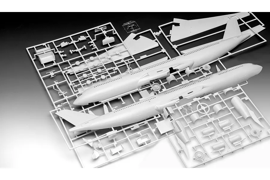 Revell 1/144 Airbus A330-300 Lufthansa New Livery Aircraft Scaled Plastic Model Kit image 78334