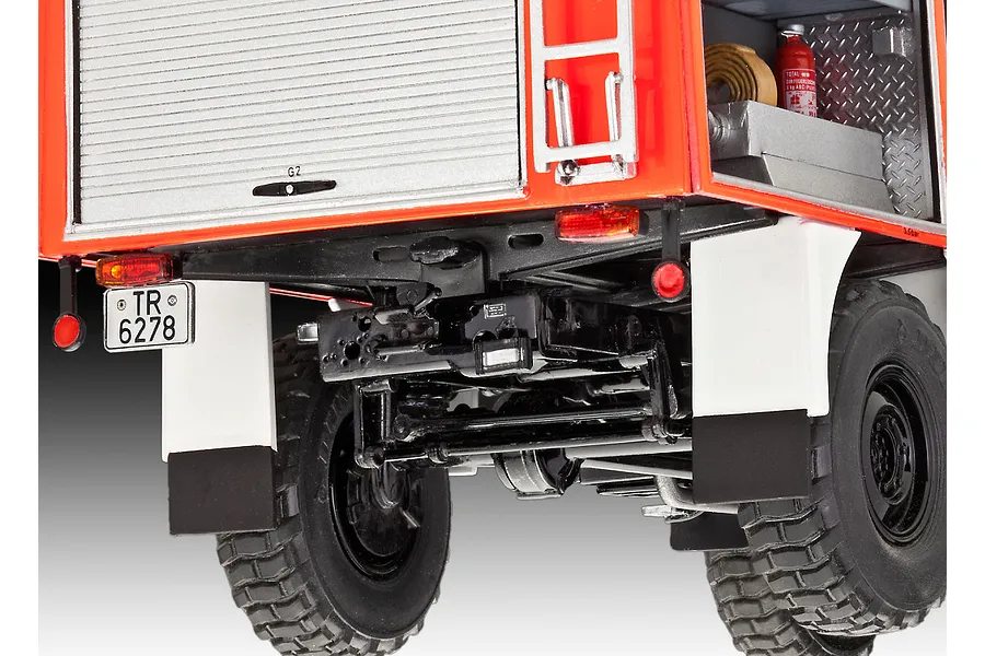 Revell 1/24 Mercedes-Benz Unimog U 1300 TLF 8/18 Scaled Plastic Model Kit image 78359