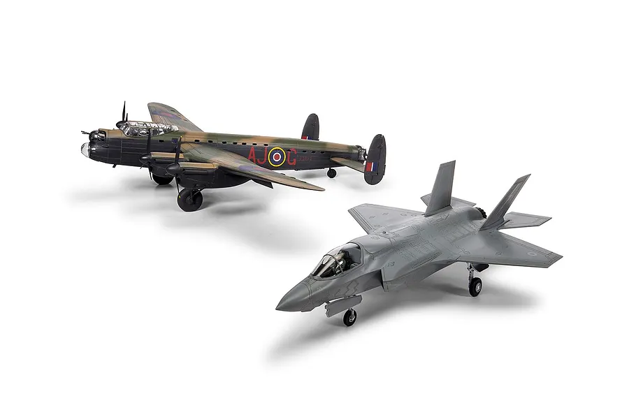Airfix 1/72 617 Sqn. Dambusters 80th Anniversary Gift Set Scaled Plastic Model Kit image 2