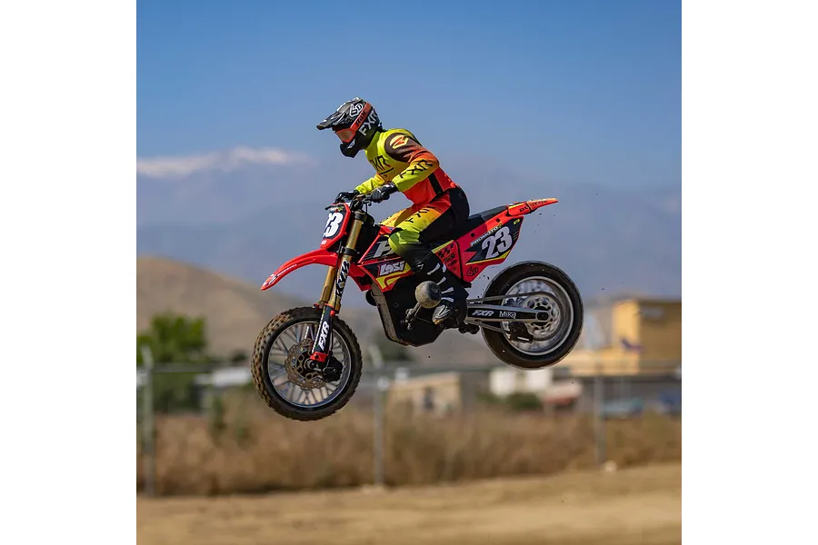 Losi 1/4 Promoto-MX Electric RTR RC Motorcycle - FXR image 81639